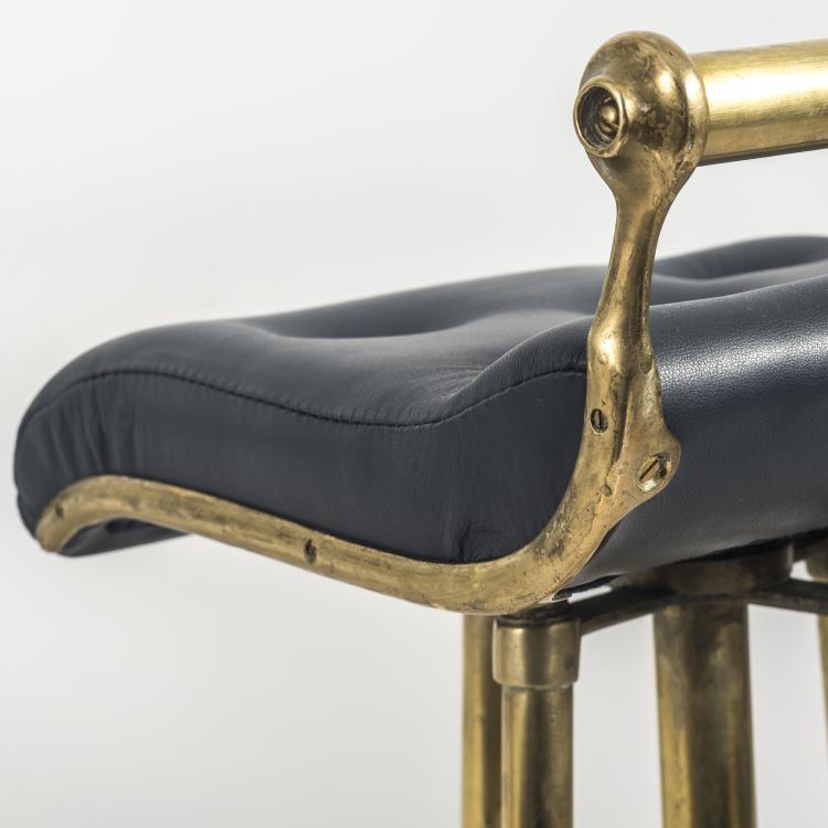 Bild 4 zu Objekt, Three barstools, c. 1895, England, 139B 206