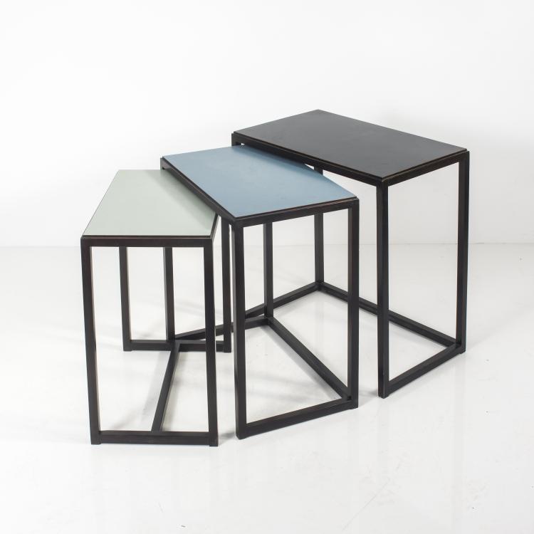 Bild 1 zu Objekt, Three nesting tables, 1960s, Egon Eiermann, Wilde & Spieth, Esslingen (zugeschrieben), 139A 157