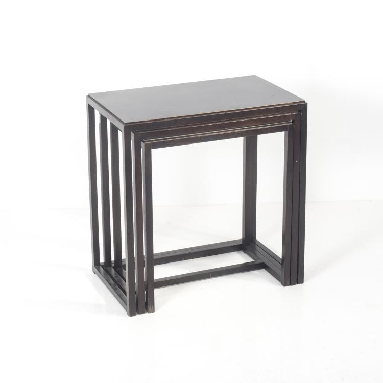 Bild 4 zu Objekt, Three nesting tables, 1960s, Egon Eiermann, Wilde & Spieth, Esslingen (zugeschrieben), 139A 157