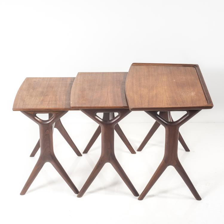 Bild 3 zu Objekt, Three nesting tables, c. 1958, D&auml;nemark, 139B 353