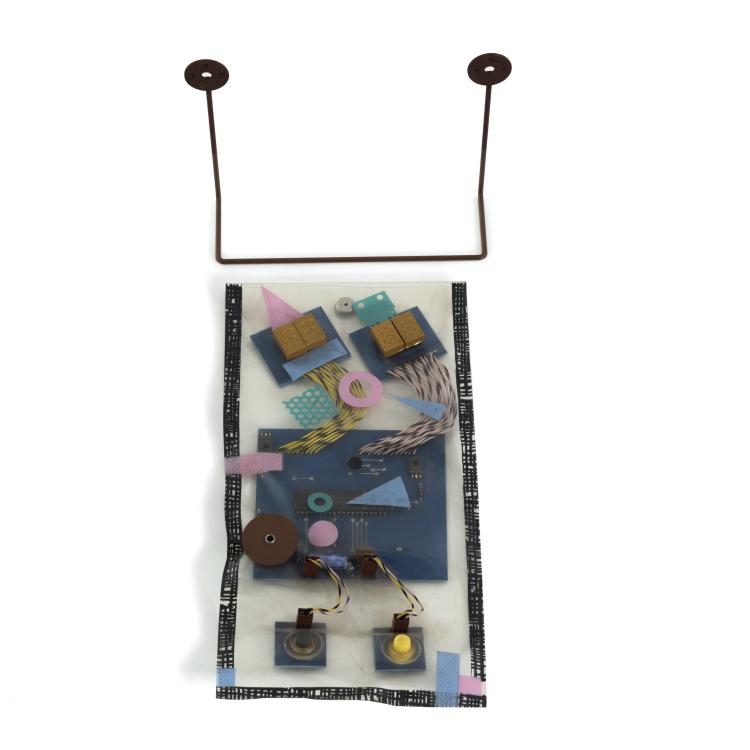 Hauptbild zu Objekt, '100 ObjEcts miRrors of siLEnce' table clock, 1982/83, Daniel Weil, Inge Plastic; Anthologie Quartett, Bad Essen, 139B 614