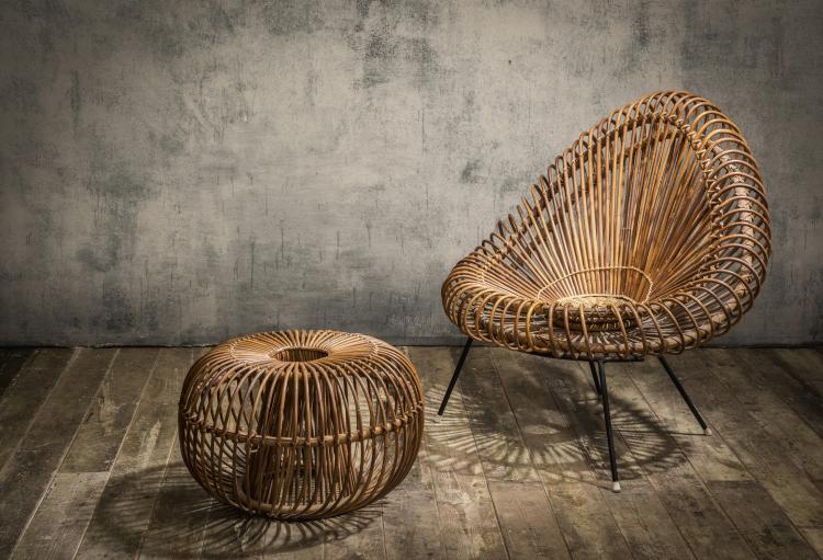 Hauptbild zu Objekt, Wicker chair and ottoman, c. 1955, Janine Abraham, Edition Rougier, Frankreich (zugeschrieben), 139B 327
