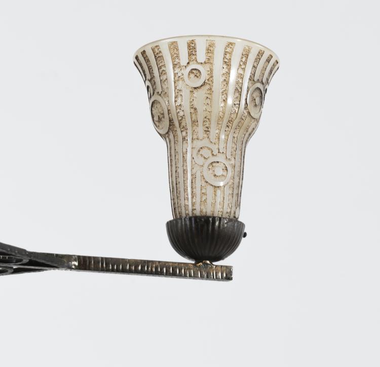 Bild 2 zu Objekt, Ceiling light, c1930, Edgar Brandt, Daum Fr&egrave;res, Nancy, 138B 185