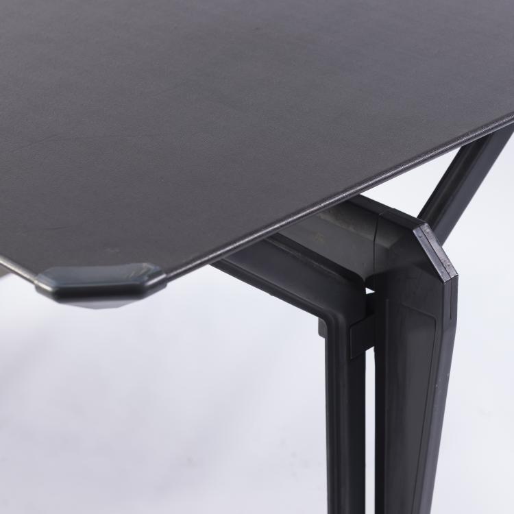 Bild 2 zu Objekt, 'Arco' desk, 1963, Olivetti, Ivrea, 139B 469