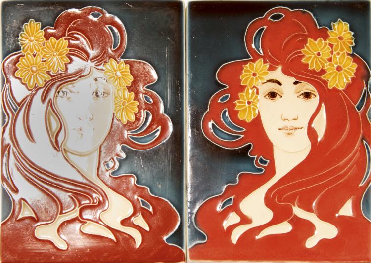 Hauptbild zu Objekt, Two tiles 'Women's profile', c. 1900, Carl Sigmund Luber, Schwarz, J. von, N&uuml;rnberg, 141C 593