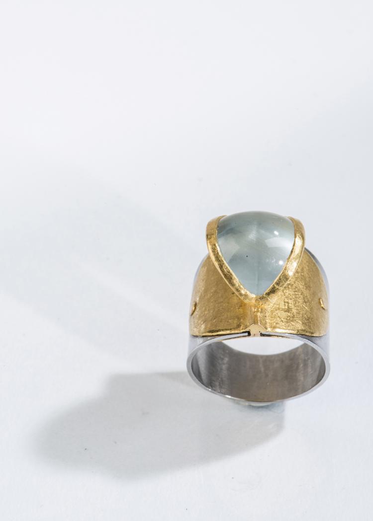 Bild 1 zu Objekt, Ring with moonstone, 1970s, Klaus Ullrich, 142B 222