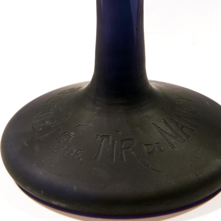 Bild 2 zu Objekt, 'Iris' vase, prize for the 'Soci&eacute;t&eacute; de Tir de Nancy', c1910, Muller Fr&egrave;res, Croismare, 138B 258