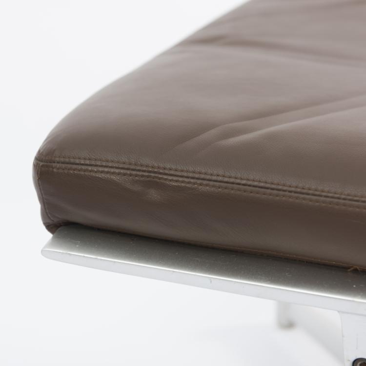 Bild 6 zu Objekt, Two 'FK 85' easy chairs and one ottoman, c. 1968, J&oslash;rgen Kastholm, Kill International, Fellbach, 139B 516