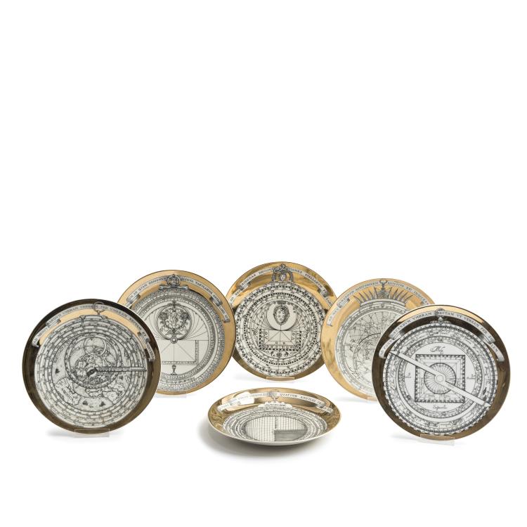 Hauptbild zu Objekt, Sechs Teller 'Astrolabio', 1965, Piero Fornasetti, Fornasetti, Mailand, 139B 403