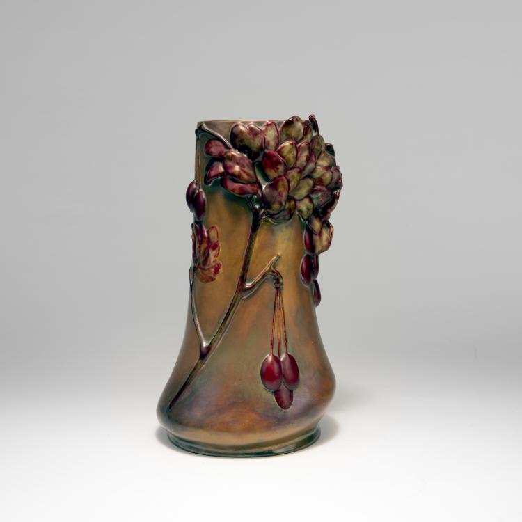 Bild 2 zu Objekt, Vase mit Kirschen, um 1900, Zsolnay, Vilmos, Pecs, 141C 619