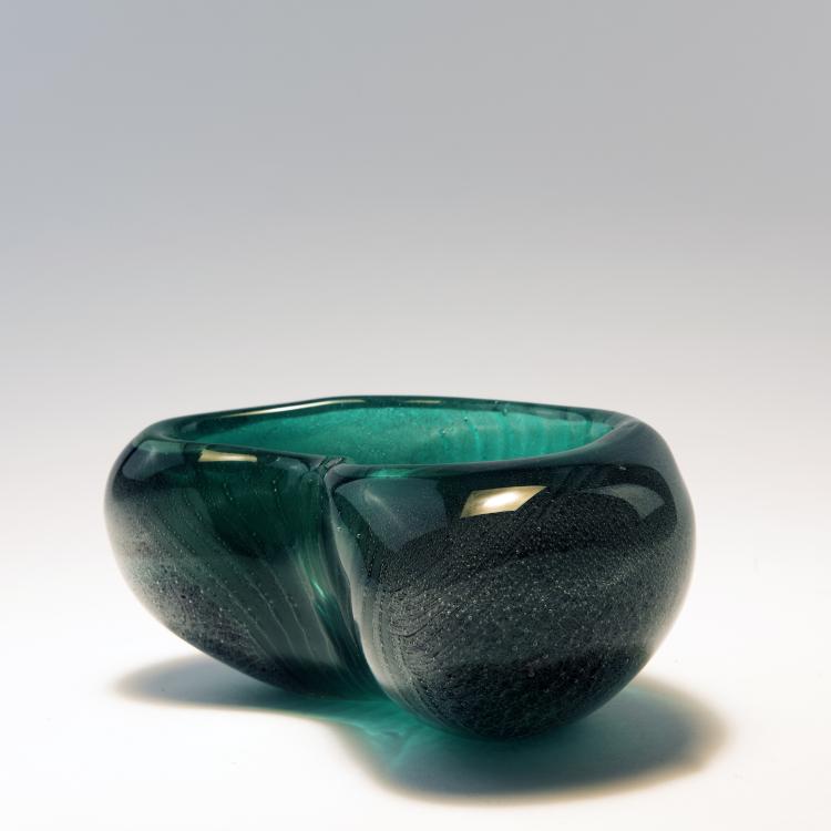 Bild 1 zu Objekt, 'Sommerso fumato' bowl, 1940, Alfredo Barbini, V.A.M.S.A., Murano, 140C 473