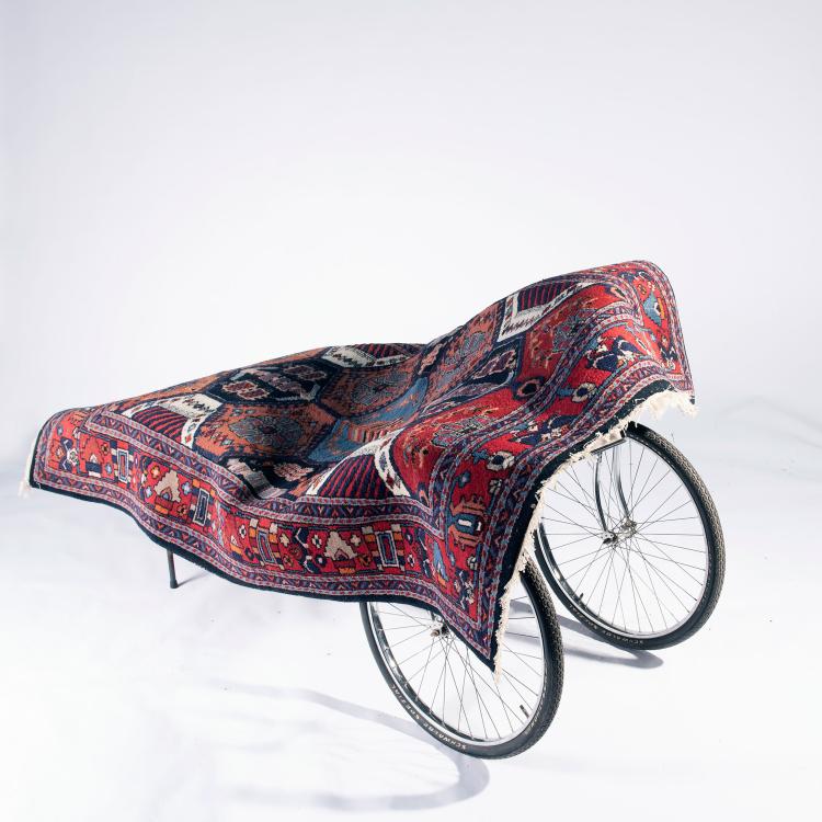 Bild 2 zu Objekt, Liege 'Diwan', 1989/90, Meyer Voggenreiter, Pentagon, K&ouml;ln, 139A 197