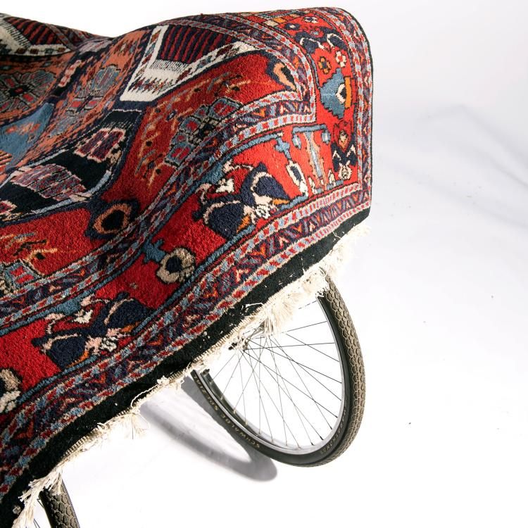 Bild 4 zu Objekt, Liege 'Diwan', 1989/90, Meyer Voggenreiter, Pentagon, K&ouml;ln, 139A 197