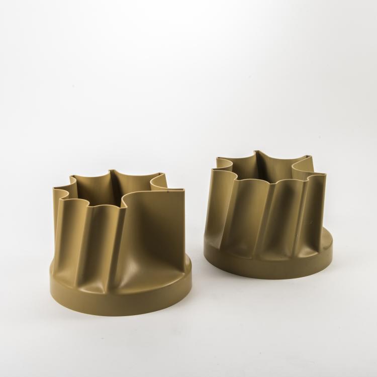 Hauptbild zu Objekt, Zwei gro&szlig;e Vasen 'Tortiglione' - '3083', 1969, Enzo Mari, Danese, Mailand, 140A 58