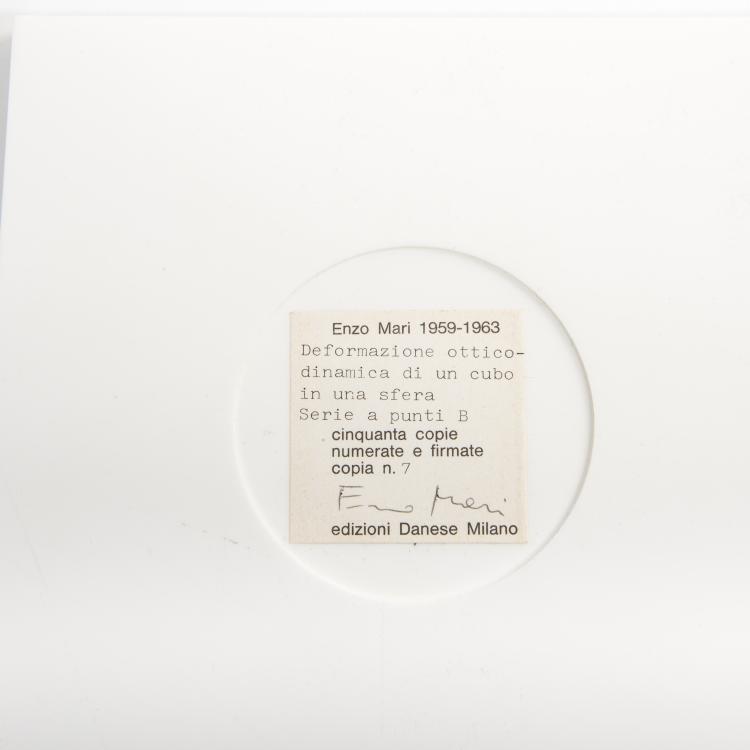 Bild 1 zu Objekt, 'Deformazione ottico-dinamica di un cubo in una sfera, serie a punti C', 1959-63, Enzo Mari, Danese, Mailand, 140A 15