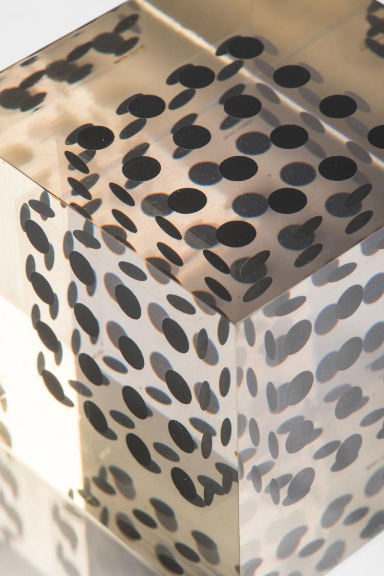 Bild 4 zu Objekt, 'Deformazione ottico-dinamica - cubo, serie a punti O', 1959-63, Enzo Mari, Danese, Mailand, 140A 19