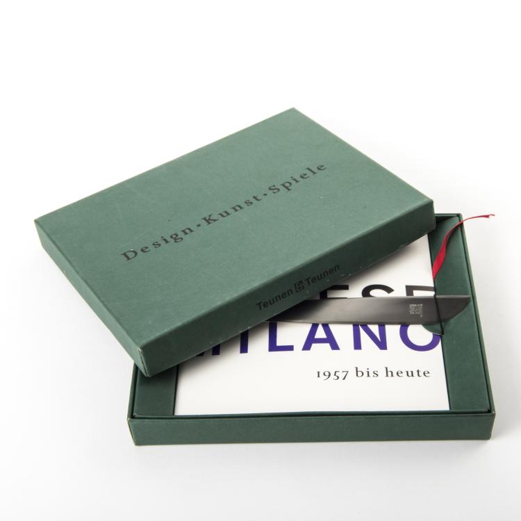 Bild 1 zu Objekt, Box 'Design-Kunst-Spiele' mit Brief&ouml;ffner 'Ameland' (1962), 1989, Teunen & Teunen, 140A 95