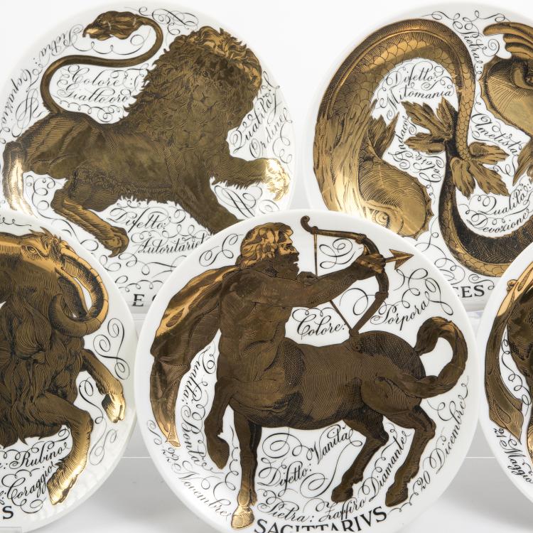 Bild 4 zu Objekt, Zw&ouml;lf Teller 'Gli influssi astrali', 1975, Piero Fornasetti, Fornasetti, Mailand, 140B 357