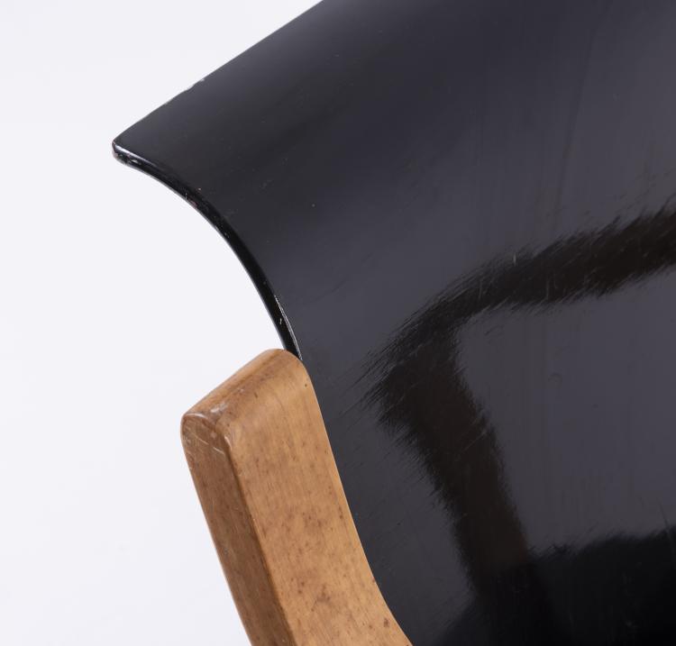 Bild 4 zu Objekt, '31/ 42' lounge chair for the Paimio Sanatorium, 1932, Alvar Aalto, Huonekalu-ja Rakennusty&ouml;tehdas Oy, Turku (zugeschrieben), 142A 043