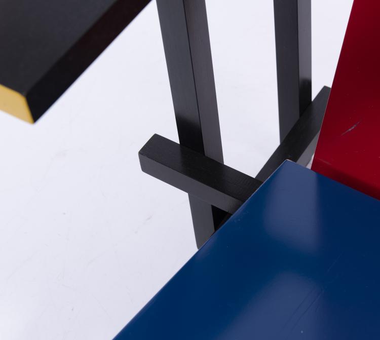 Bild 4 zu Objekt, 'Red-Blue' armchair, 1918, Gerrit Rietveld, Deutschland, 140D 654
