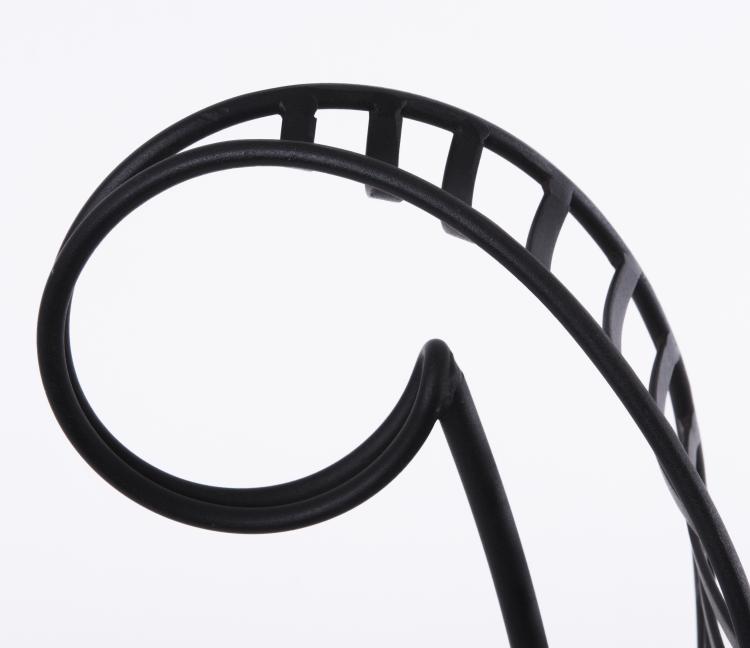 Bild 1 zu Objekt, 'Spine chair', 1988, Andr&eacute; Dubreuil, A. D. Decorative Arts, London, 140D 804