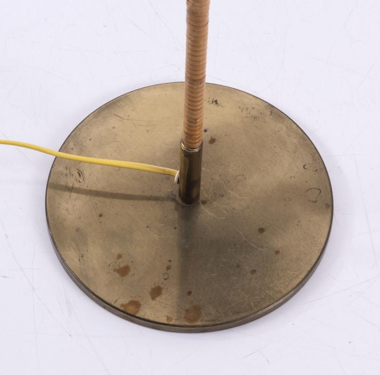 Bild 2 zu Objekt, Floor light 'Chinese Hat' - '9602', 1950s, Paavo Tynell, Taito Oy, Helsinki, 140D 692