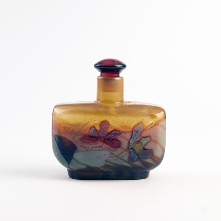 Hauptbild zu Objekt, 'Pervenche' marqueterie flacon, c. 1900, Gall&eacute;, Emile, Nancy, 141C 463