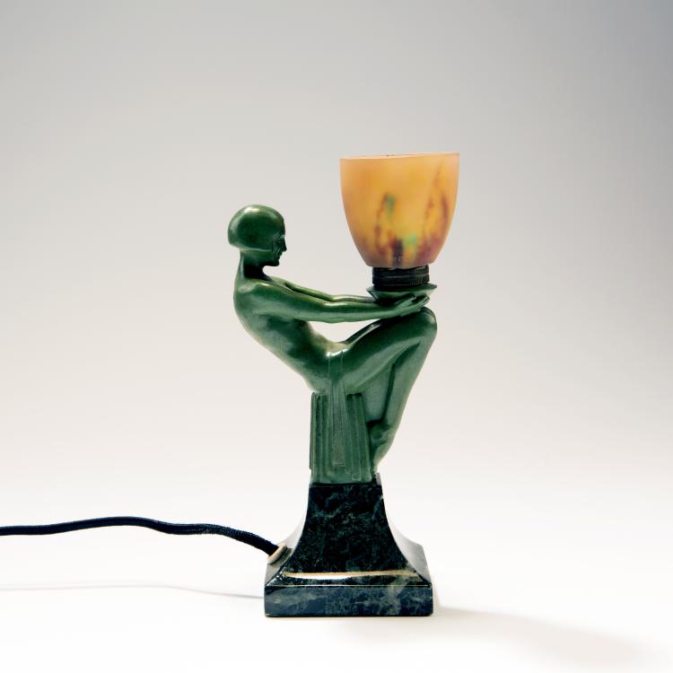 Bild 1 zu Objekt, Kleine fig&uuml;rliche Tischleuchte, um 1925, Daum Fr&egrave;res, Nancy, 141C 441