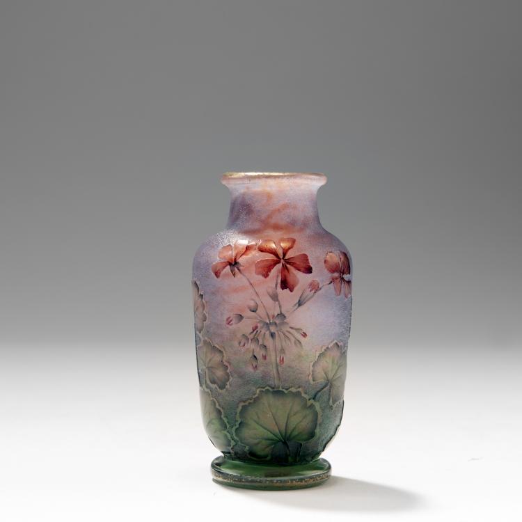 Bild 1 zu Objekt, Kleine Vase 'Geranium', um 1897, Daum Fr&egrave;res, Nancy, 141C 400