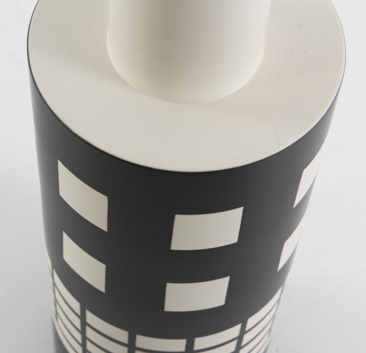 Bild 4 zu Objekt, 'Vaso Rocchetto', 1986, Ettore Sottsass, Bitossi, Montelupo, 140B 221