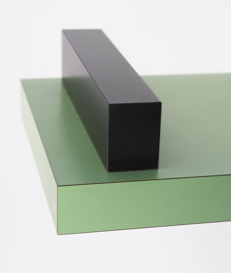 Bild 3 zu Objekt, 'Carlton' shelf, 1981, Ettore Sottsass, Memphis, Mailand, 140B 379