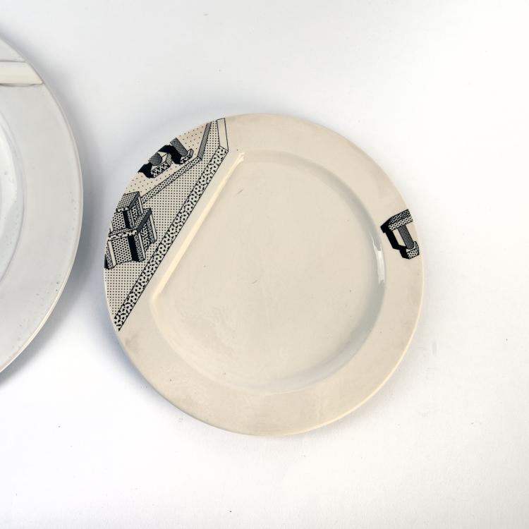 Bild 2 zu Objekt, 24 plates, 'Indivia' and 'Lettuce', 1985 , Ettore Sottsass, Memphis, Mailand; Flavia, Montelupo; Sarri, Alessio, 140B 220