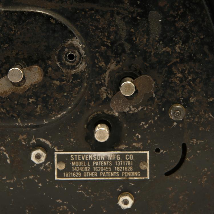 Bild 2 zu Objekt, Clock with kitchen clock, 'Measured Time', c. 1932, Isamu Noguchi, Stevenson Manufacturing Company, La Porte, Indiana, USA, 140D 675