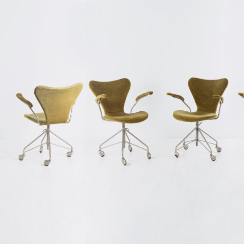 Five '3217' desk chairs, 1955