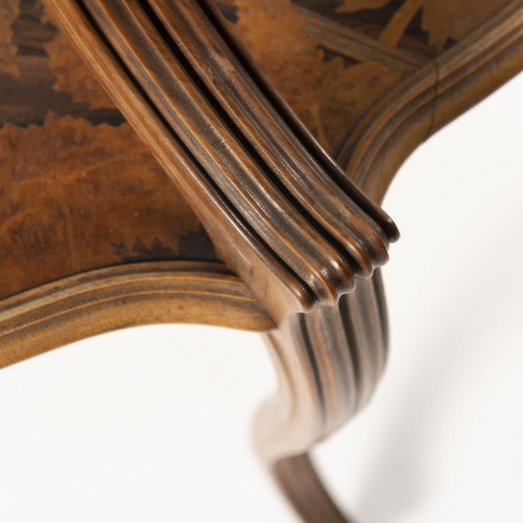 Bild 2 zu Objekt, Beistelltisch, um 1910, Gall&eacute;, Etablissements, Nancy, 141A 82