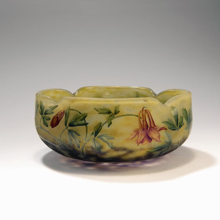 Hauptbild zu Objekt, 'Ancolies' bowl, c. 1910, Daum Fr&egrave;res, Nancy, 141A 107