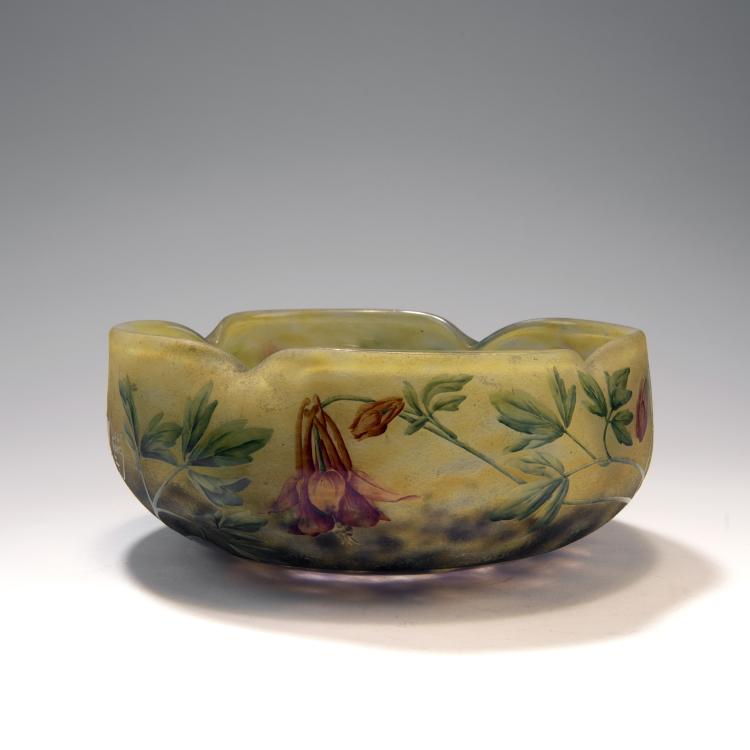 Bild 1 zu Objekt, 'Ancolies' bowl, c. 1910, Daum Fr&egrave;res, Nancy, 141A 107