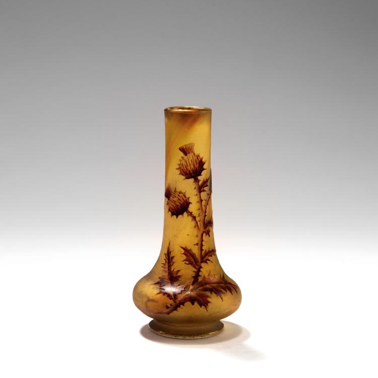 Hauptbild zu Objekt, Kleine Vase 'Chardons de Lorraine', 1897, Daum Fr&egrave;res, Nancy, 141A 112