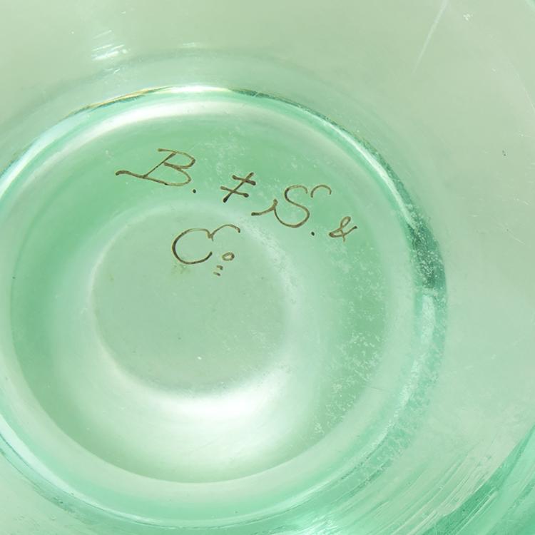 Bild 2 zu Objekt, 'Cyclamens' vase, c. 1890, Burgun, Schverer & Cie., Meisenthal, 141A 6