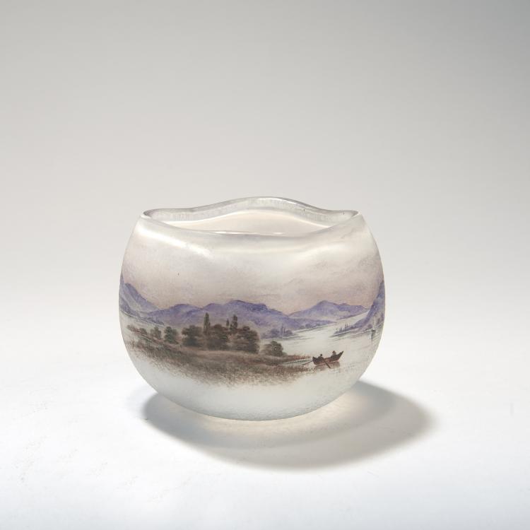 Bild 1 zu Objekt, Small 'Paysage vosgien' vase, c. 1905, Daum Fr&egrave;res, Nancy, 141A 120