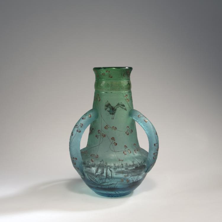 Bild 1 zu Objekt, Henkelvase 'Cigognes', 1895, Daum Fr&egrave;res, Nancy, 141A 87