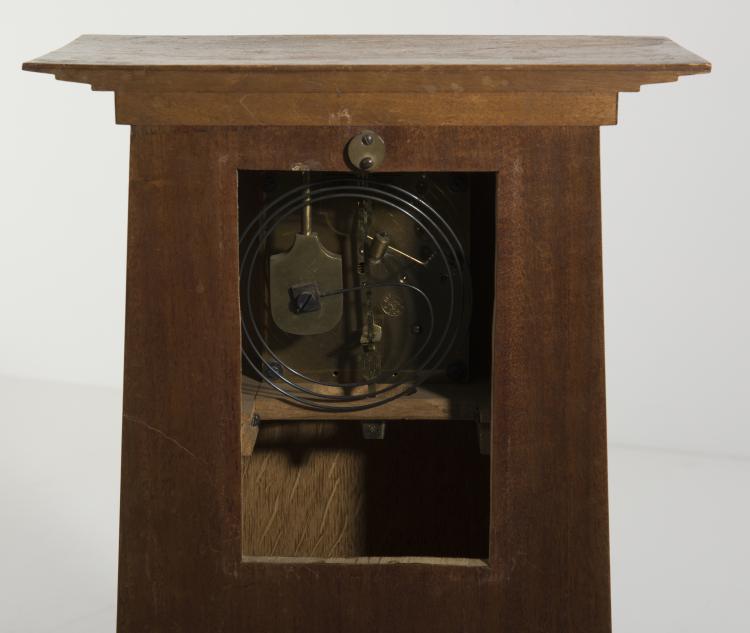 Bild 2 zu Objekt, Mantleclock, c. 1903, Christian Ferdinand Morawe, Vereinigte Werkst&auml;tten, M&uuml;nchen, 141C 573