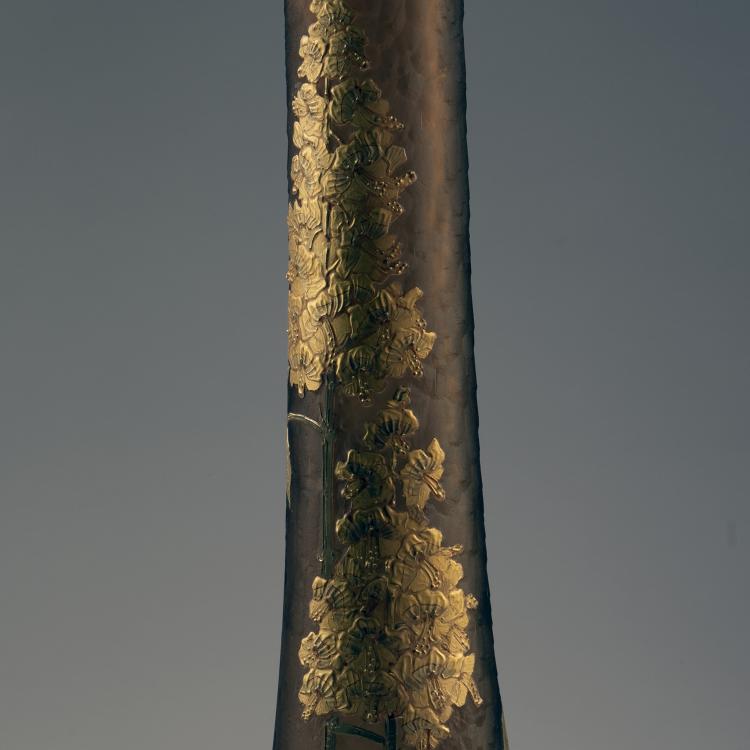 Bild 2 zu Objekt, Gro&szlig;e Stangenvase 'Marronnier en Fleurs', um 1900, Legras & Cie., Saint-Denis, 141A 200