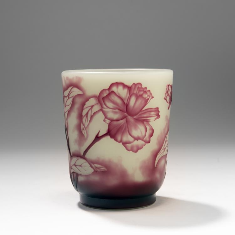 Bild 1 zu Objekt, 'Roses' vase, 1900-10, Thiaucourt, Emile, Paris, 141A 13