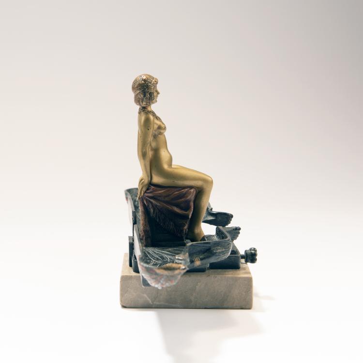 Bild 2 zu Objekt, Erotica 'Sitzende &Auml;gypterin', um 1920, Bergmann, Franz Xaver, Wien, 141C 736