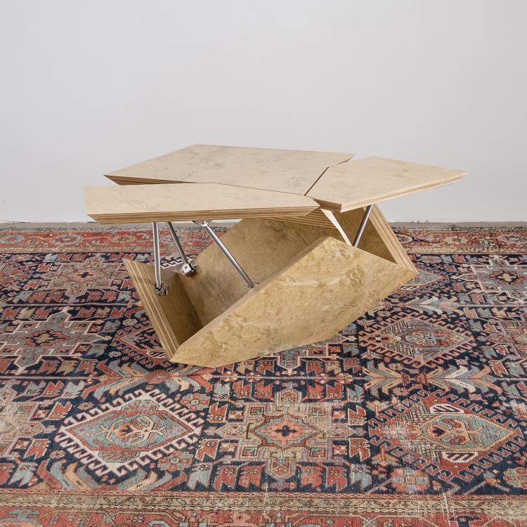 Bild 2 zu Objekt, 'Melancholia' (skulpturaler Coffeetable, Unikat), 2010 , Ralf Br&ouml;g, Ralf Br&ouml;g Studios RBS, 142C 352