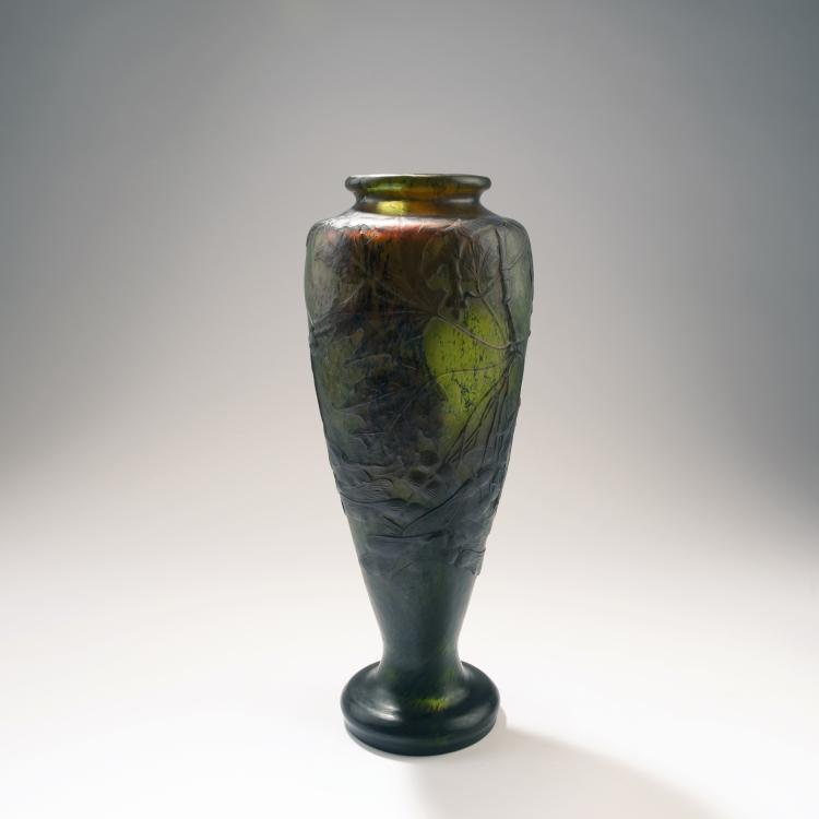 Bild 1 zu Objekt, Gro&szlig;e Intercalaire-Vase 'Fruits d'Erable', 1900-02, Gall&eacute;, Emile, Nancy, 141C 461