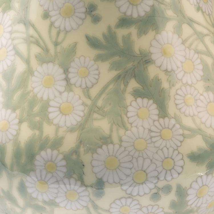 Bild 2 zu Objekt, Gro&szlig;e Enghalsvase 'Paquerettes', 1907, Henri Gillet, S&egrave;vres, Manufacture nationale de, 141C 589