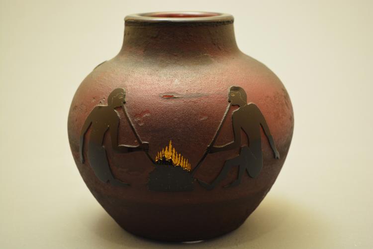 Bild 2 zu Objekt, 'Souffleurs de Verre' vase, 1892, Daum Fr&egrave;res, Nancy, 141C 395