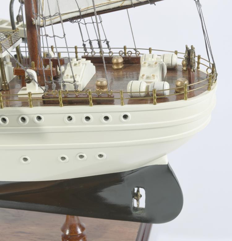 Bild 2 zu Objekt, Schiffsmodell Viermast-Bark 'Esmeralda', 141A 267